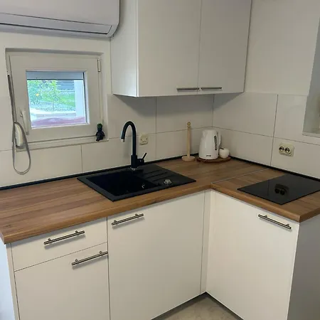 Apartmani Nina Petrčane Exterior foto