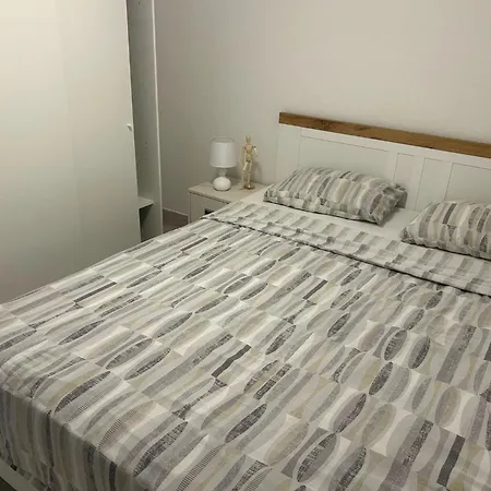 Apartmani Nina Petrčane Exterior foto