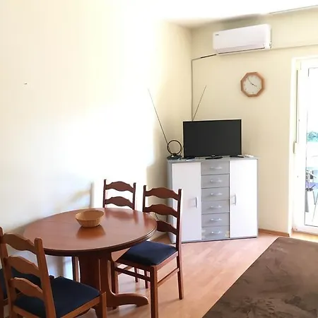 Apartmani Nina Petrčane Exterior foto