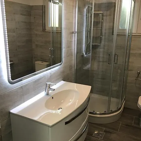 Apartmani Nina Petrčane Exterior foto